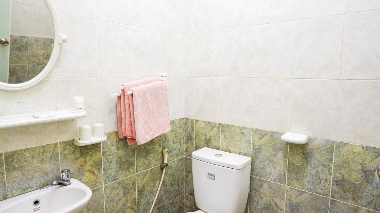 בנדונג Oyo 2085 Chrysanta Hotel מראה חיצוני תמונה