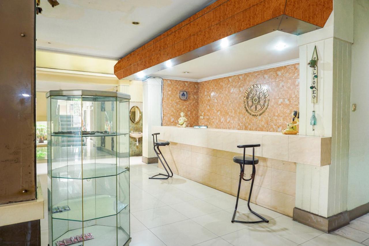 בנדונג Oyo 2085 Chrysanta Hotel מראה חיצוני תמונה
